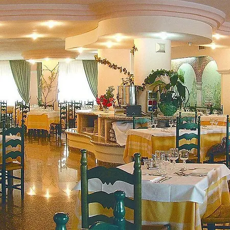 Hotel Maria Rosaria 4*