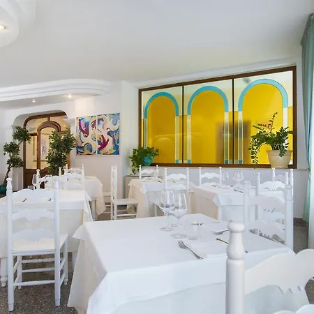 Hotel Maria Rosaria 4*
