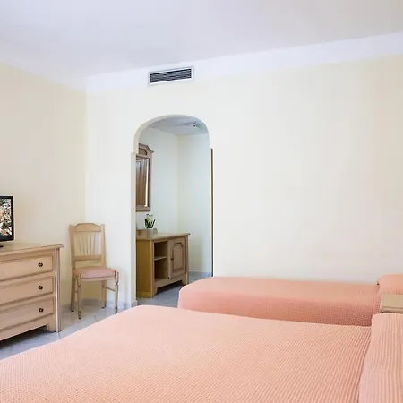 Hotel Maria Rosaria 4*